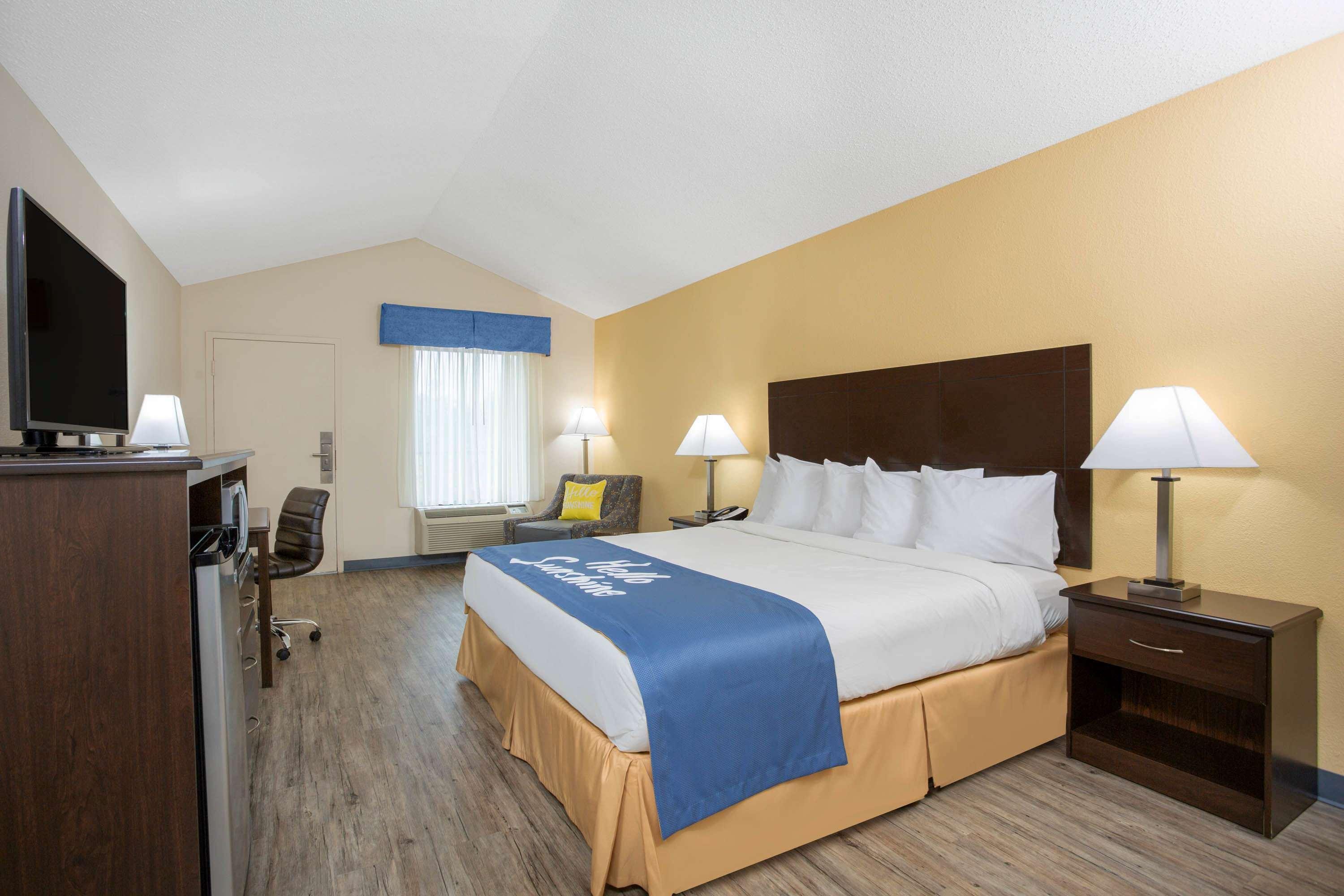 Days Inn By Wyndham Lake City Eksteriør bilde